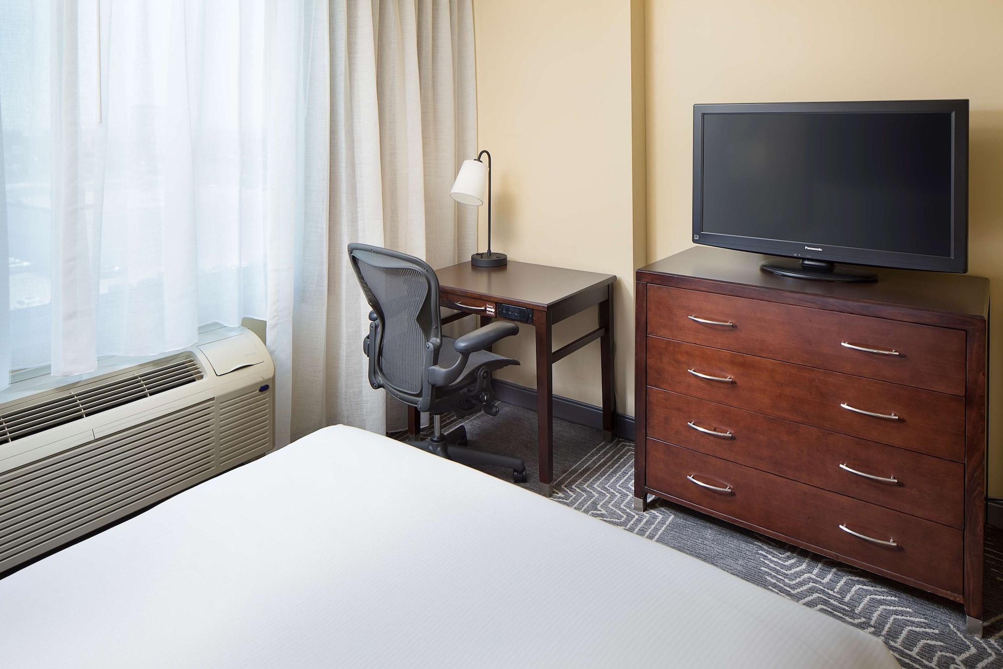 Doubletree By Hilton Los Angeles/Commerce Ngoại thất bức ảnh