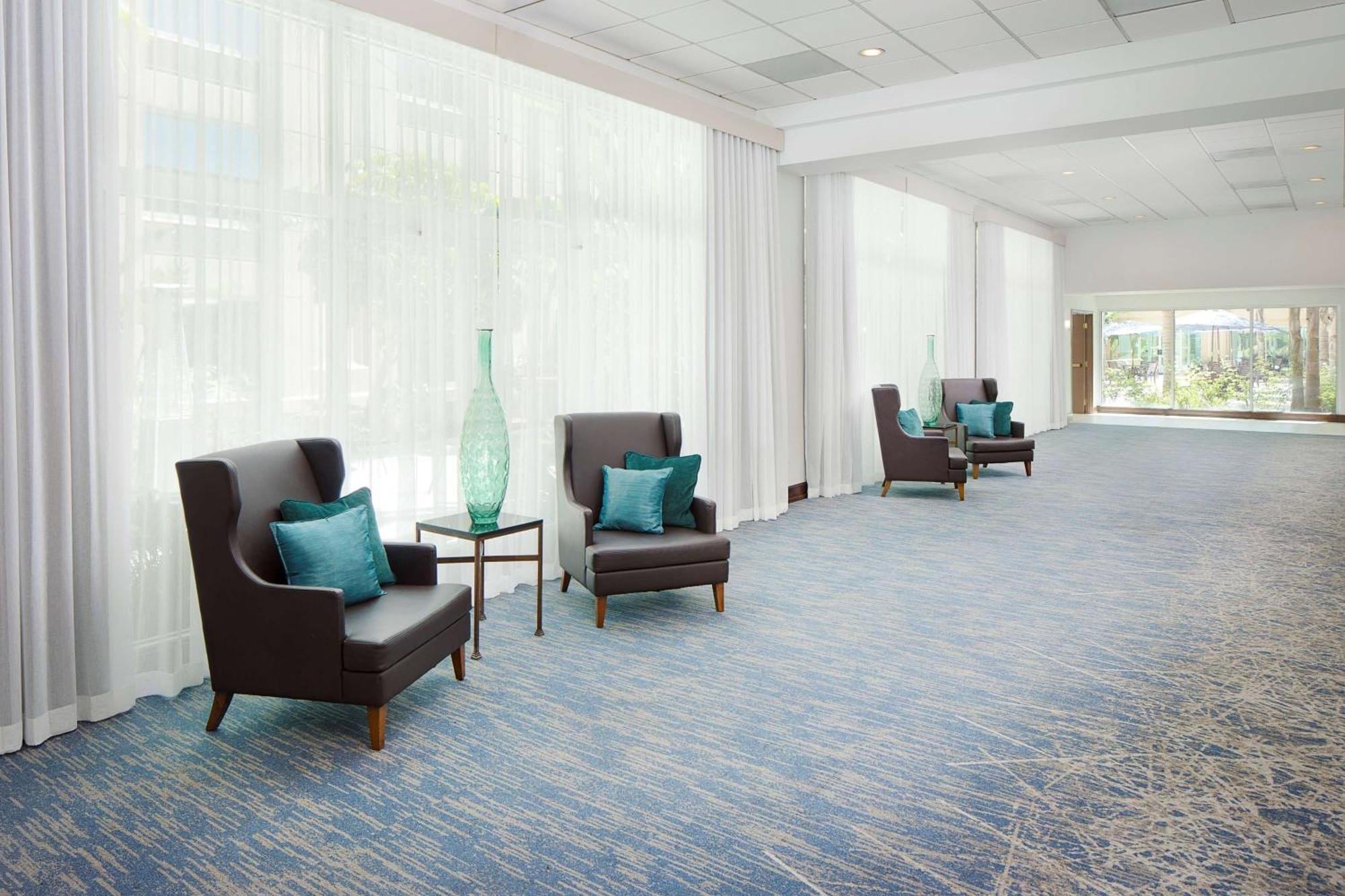 Doubletree By Hilton Los Angeles/Commerce Ngoại thất bức ảnh