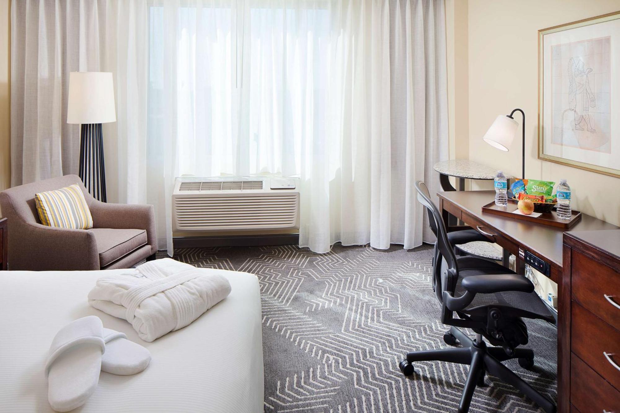 Doubletree By Hilton Los Angeles/Commerce Ngoại thất bức ảnh