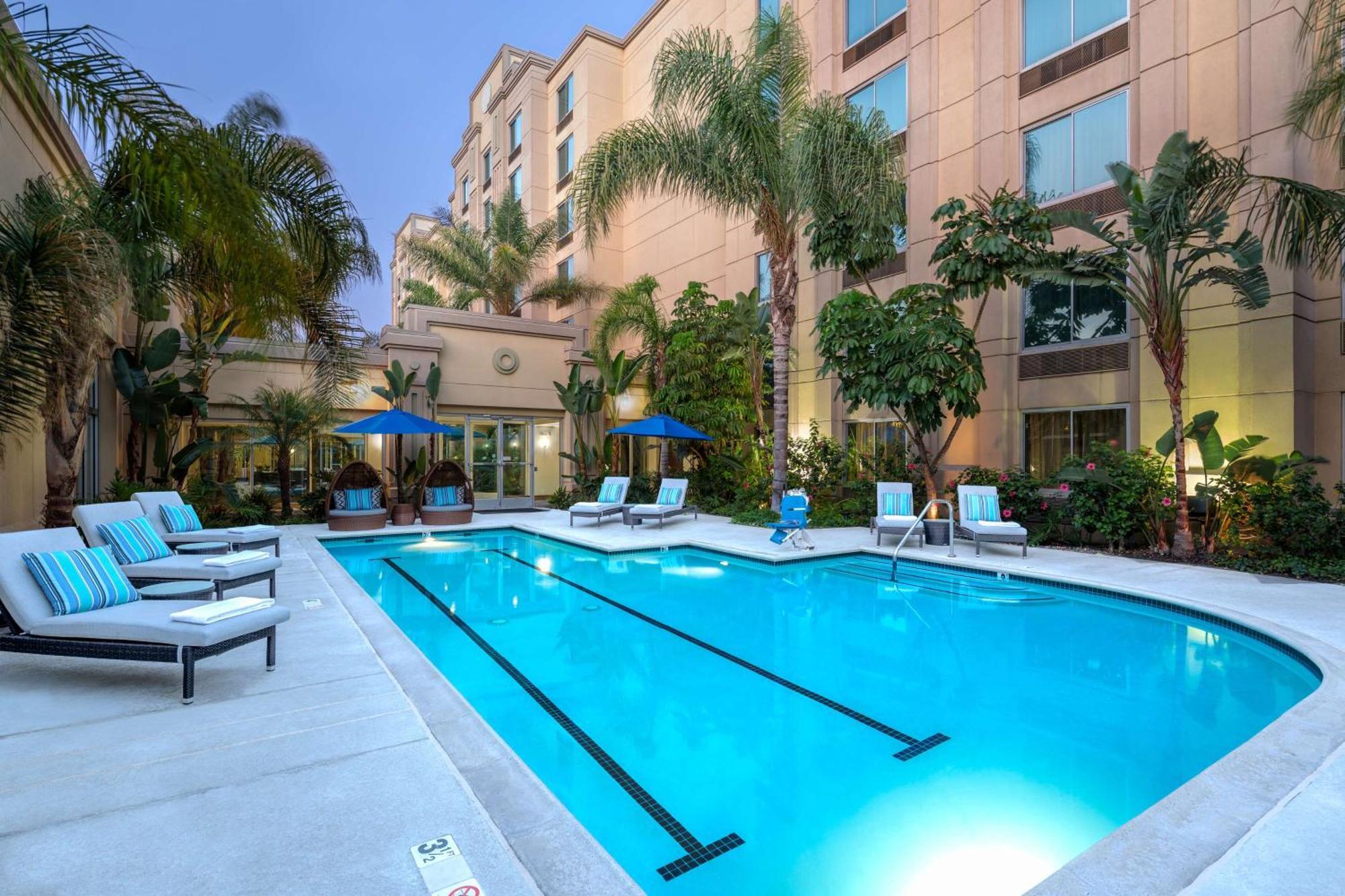 Doubletree By Hilton Los Angeles/Commerce Ngoại thất bức ảnh