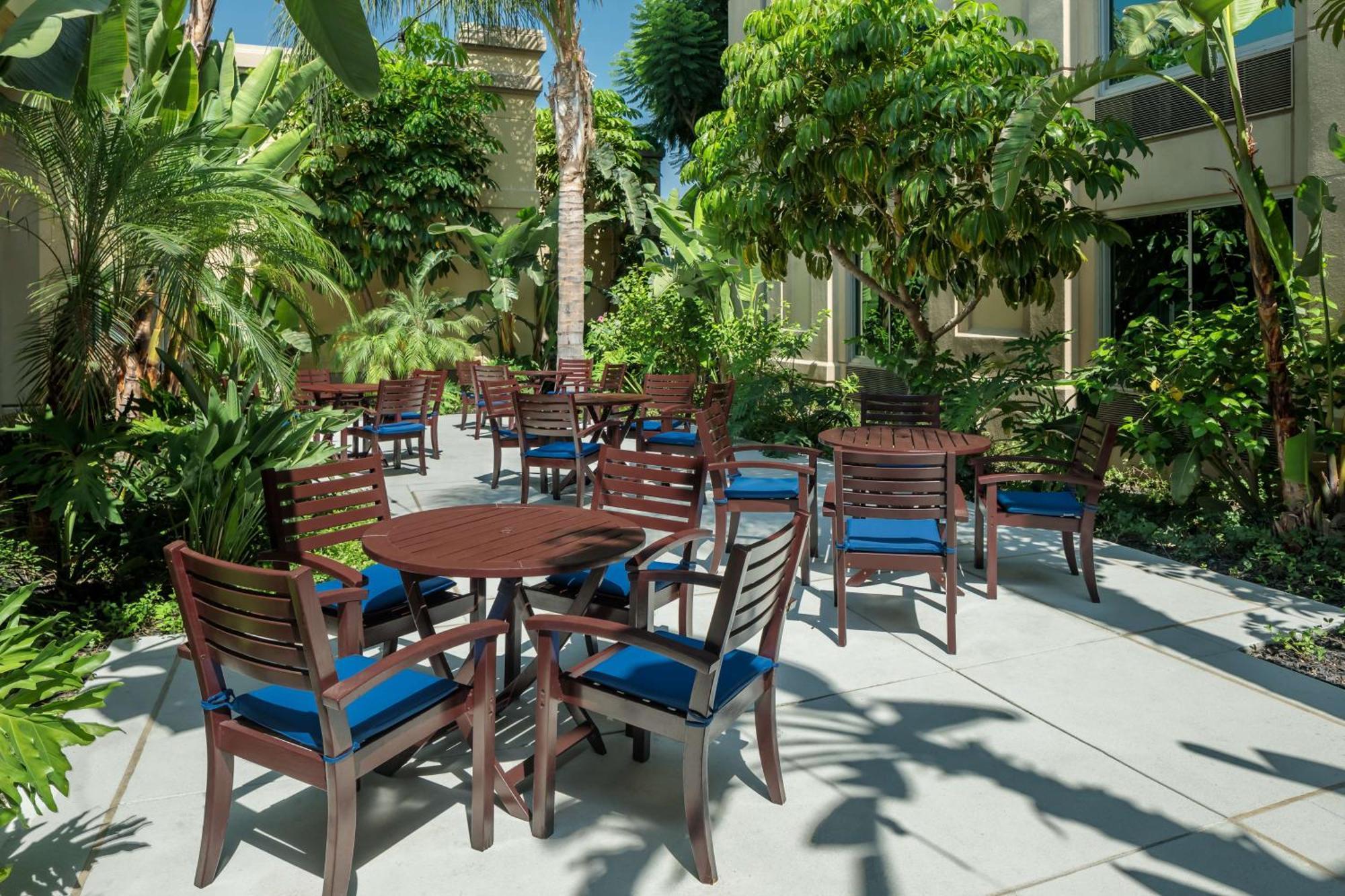 Doubletree By Hilton Los Angeles/Commerce Ngoại thất bức ảnh