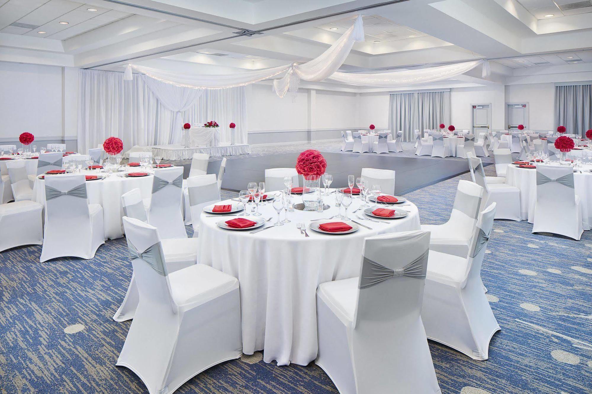 Doubletree By Hilton Los Angeles/Commerce Ngoại thất bức ảnh